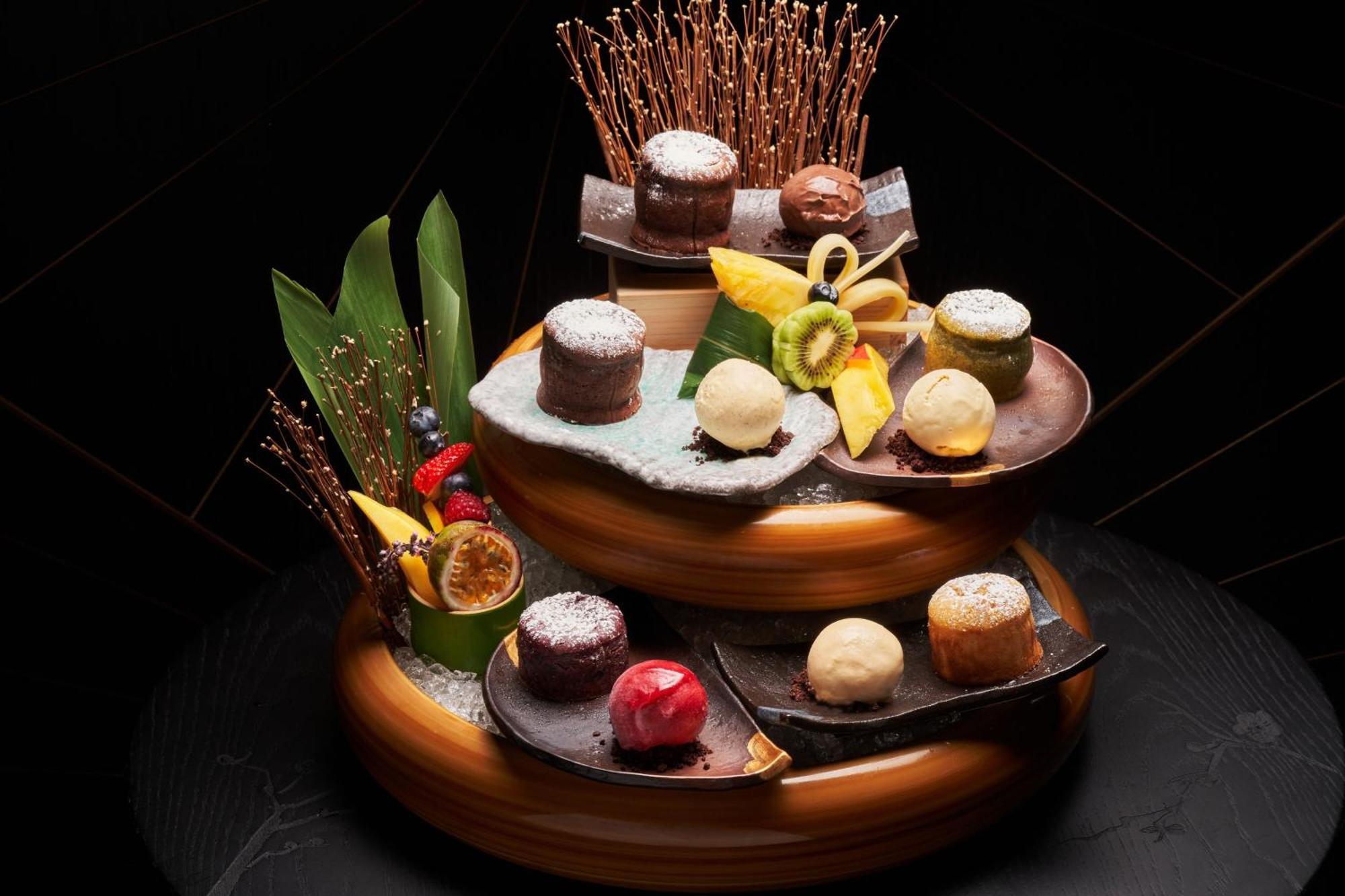 Marriott Resort Palm Jumeirah, Dubai Ngoại thất bức ảnh A selection of chocolate truffles
