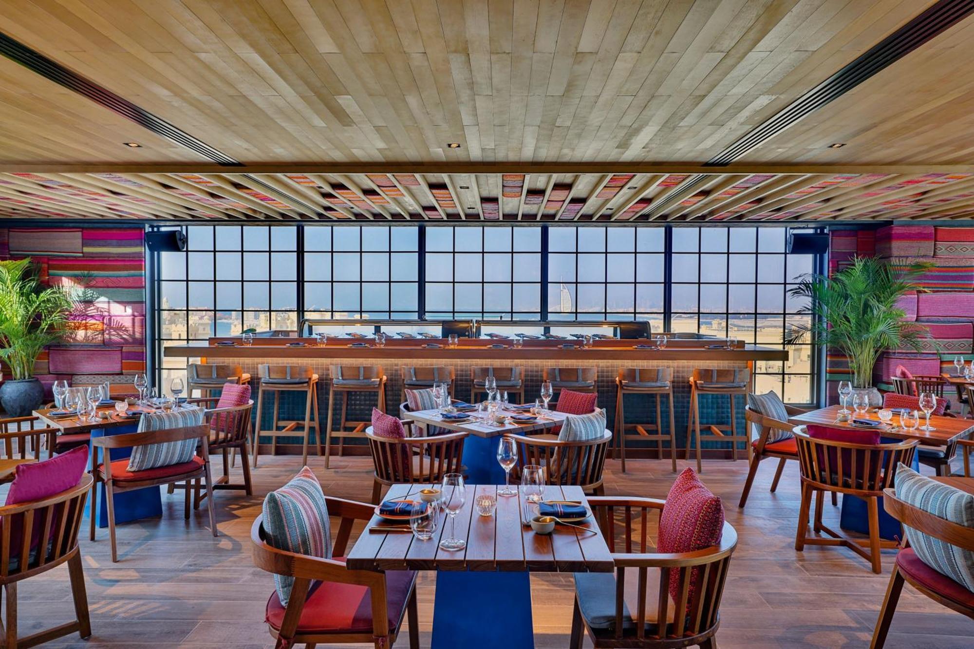 Marriott Resort Palm Jumeirah, Dubai Ngoại thất bức ảnh The interior of the restaurant